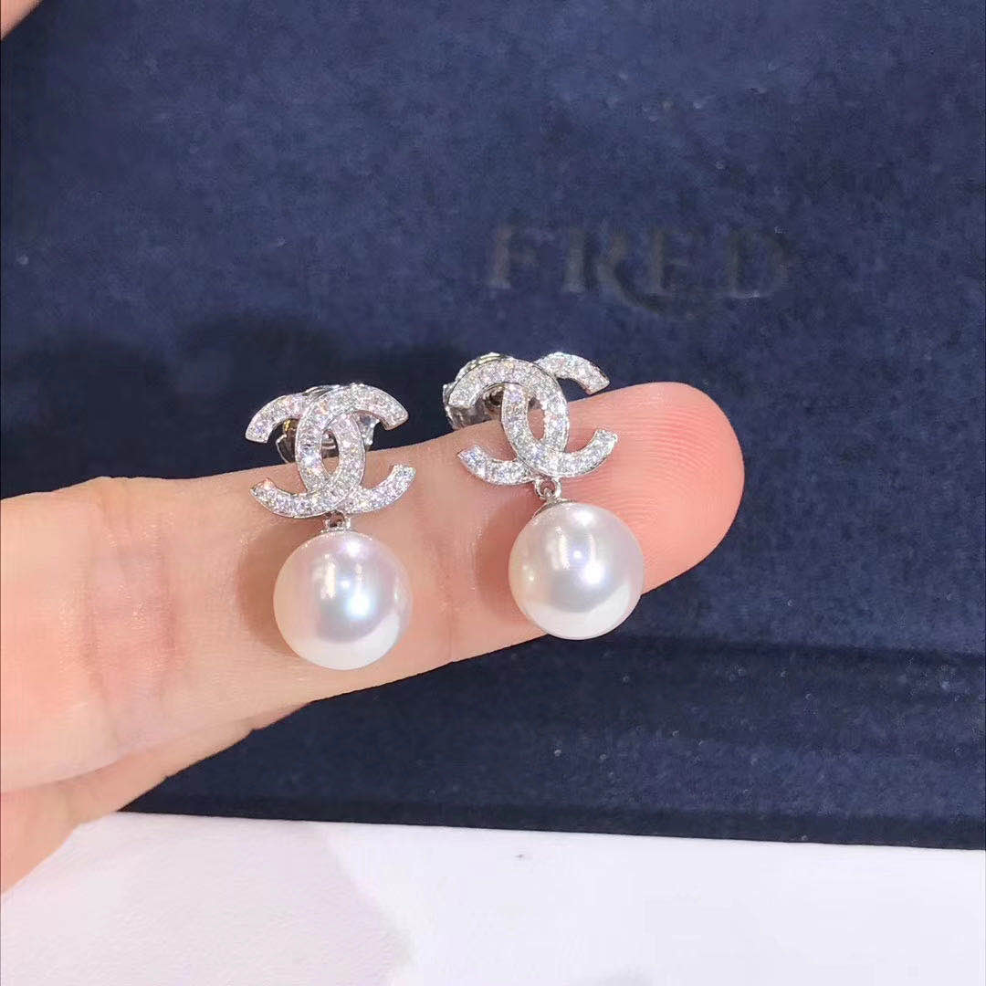 Chanel Double C Earing 18K White Gold Full Diamond With Pearl Eardrop