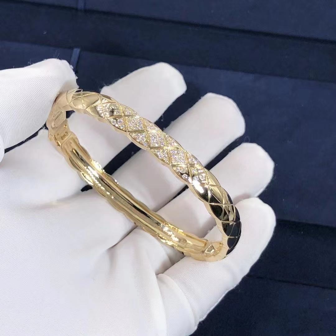 Chanel COCO CRUSH 18K Designer Bracelet in Yellow Gold with Diamonds J11140