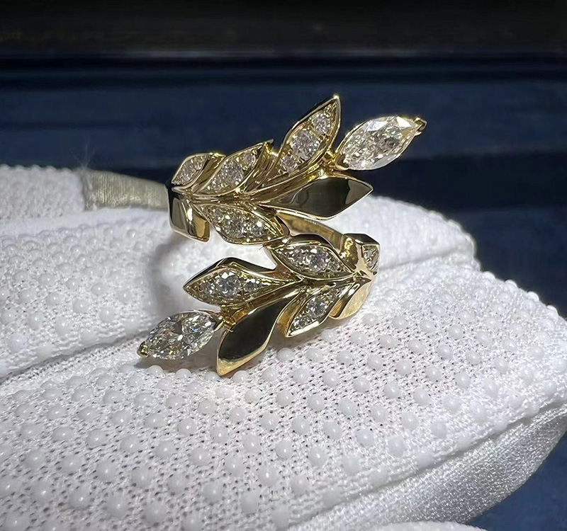 Tiffany 18K Yellow Gold Victoria Diamond Vine Bypass Ring